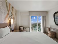 Kona Tower Partial Ocean Bedroom - Ala Moana Honolulu by Mantra